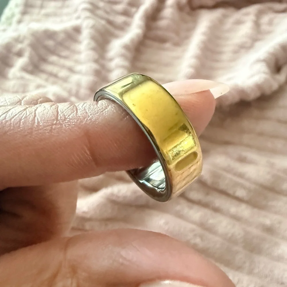 Oura Ring Gen 4 Two-Tone Gold Exterior with Silver Interior (Size 11)